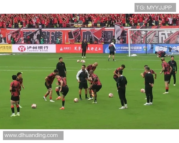 铁路工厂与图库曼的精彩对决揭示了足球的魅力与团队精神